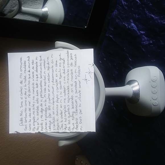 Plug in Mirror Speaker - Picture 1 of 4